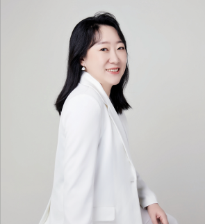 视觉设计负责人 Belling Feng