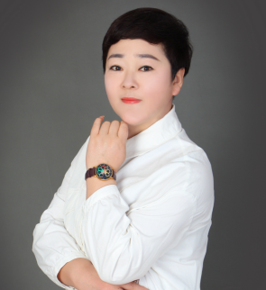 市场营销总监 张玲