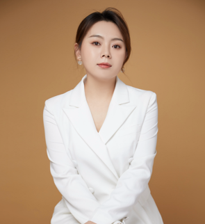 客服部总监 宫萌萌